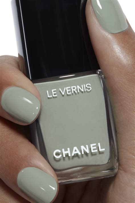 chanel 131 eu|LE VERNIS Longwear nail colour 131 .